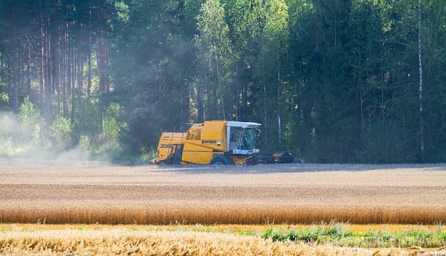 Comment entretenir une remorque agricole pour assurer sa longévité